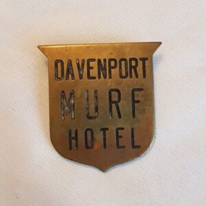 * Vintage motel and hotel brass pin; pinback - Davenport Murf Hotel