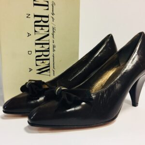 Vintage Bruno Magli Dark Brown Pumps with Bow Detail Size 7 1/2 B Made in Italy