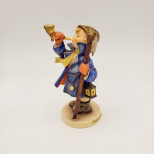 Hummel Figurine #15 Hear Ye Hear Ye TMK 6