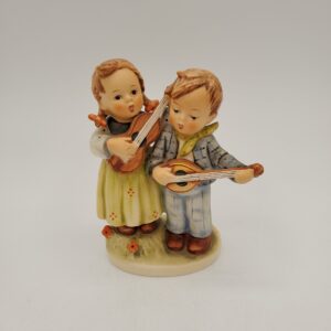 Hummel Figurine  "Happy Days" #150 TMK 5 Last Bee, Goebel Germany #150/0