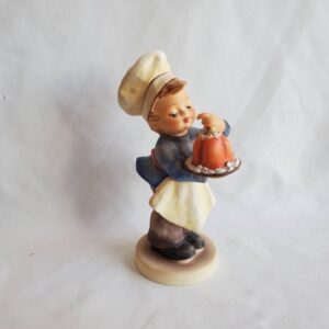 Hummel Figurine "Baker" TMK #5 Goebel, Germany #128