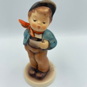 Hummel Figurine "Lucky Fellow" TMK 7 Hummel Club membership Figurine #560 With Box 1992/1993