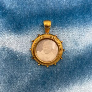 Late 1800s .375 (9k Gold) Photo Pendant Marked VR Jubilee on Reverse for Queen Victoria (1887)