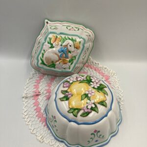 Vintage Franklin Mint Le Cordon Bleu Set of 2 Decorative Porcelain Molds