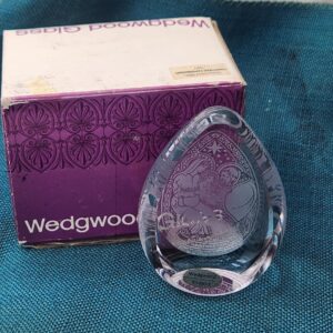 Vintage WEDGWOOD Christmas 1977 Paperweight in Original Box