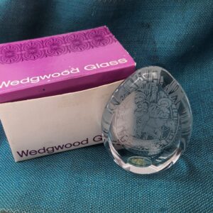 Vintage WEDGWOOD Christmas 1979 Paperweight in Original Box