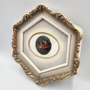 Mstera Mctepa Framed Round Russian Lacquered Miniature Signed Brooch