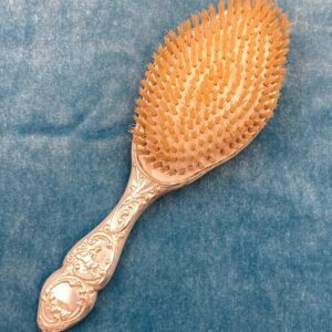 C.1902 HENRY MATTHEWS Repoussé Hairbrush With Hallmarks & Monogram