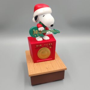 2012 Hallmark Peanuts SNOOPY Guitar Christmas Music Peanuts Band Wireless, Tested, WORKING