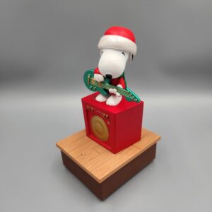 2012 Hallmark Peanuts SNOOPY Guitar Christmas Music Peanuts Band Wireless, Tested, WORKING